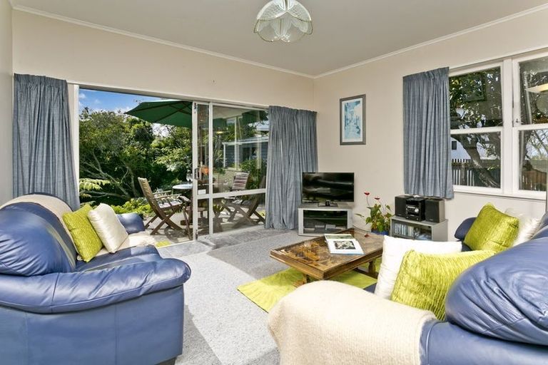 Photo of property in 2/239 Glamorgan Drive, Torbay, Auckland, 0630