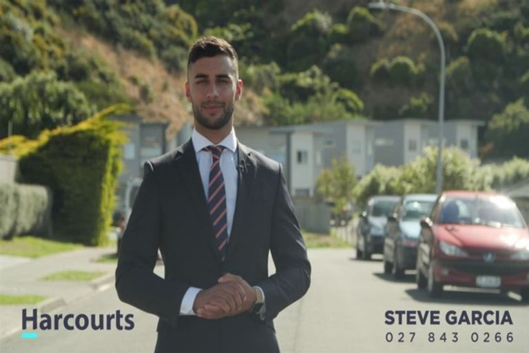 Photo of property in 114 Amesbury Drive, Churton Park, Wellington, 6037