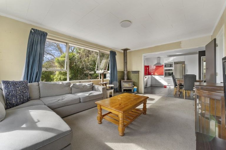 Photo of property in 25 Falstaff Street, Stratford, 4332