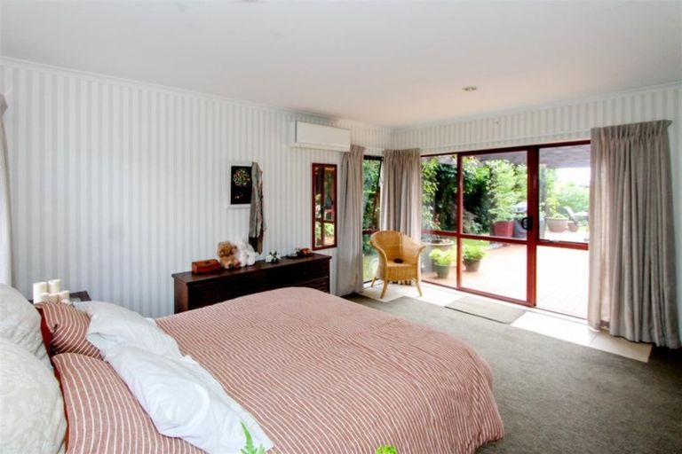 Photo of property in 17 Frame Place, Owhata, Rotorua, 3010