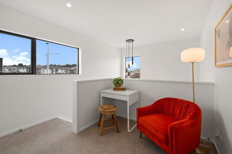 Photo of property in 529 Massey Road, Mangere, Auckland, 2022