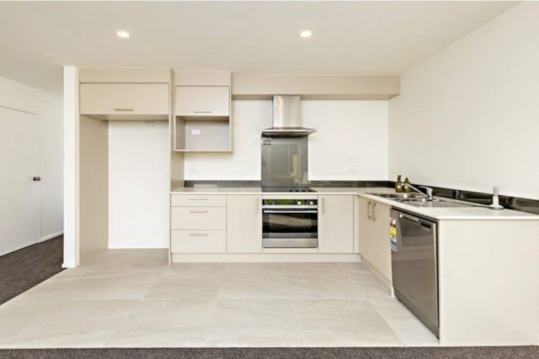 Photo of property in 114 Joseph Street, Flat Bush, Auckland, 2019