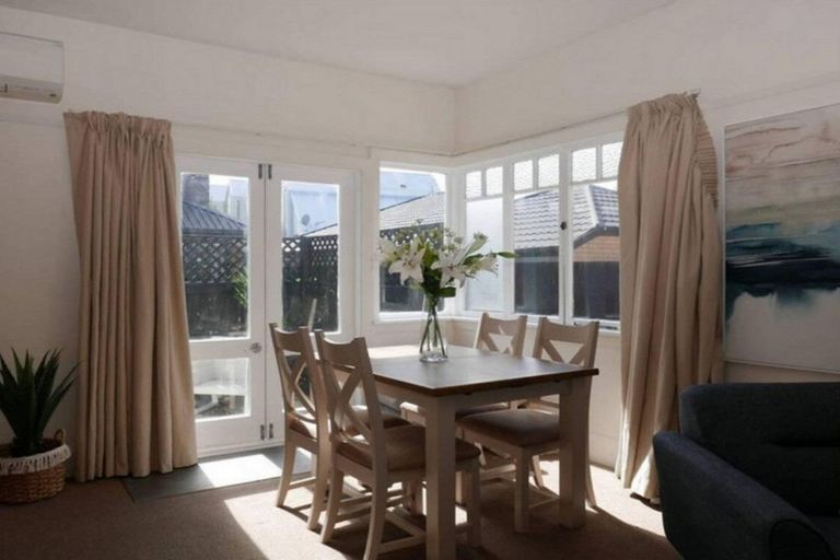 Photo of property in 8 Freyberg Avenue, Riccarton, Christchurch, 8011