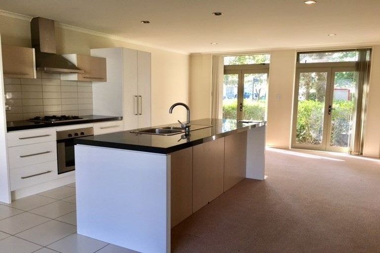 Photo of property in 22 Reins Road, Takanini, 2112