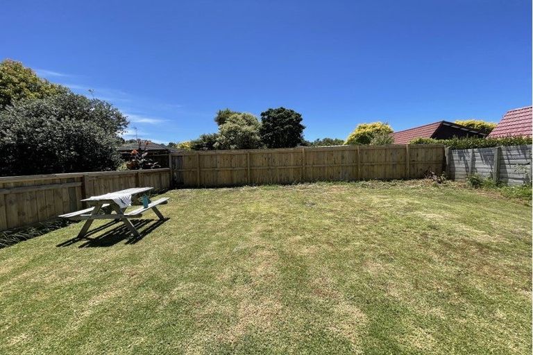 Photo of property in 3 Quo Vadis Place, Red Beach, 0932