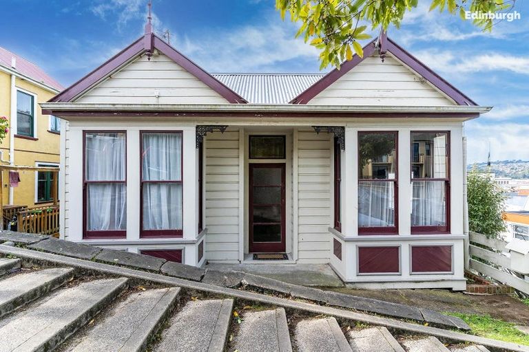 Photo of property in 1 Haddon Place, Dunedin Central, Dunedin, 9016