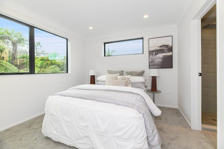 Photo of property in 11a/1 Falstone Lane, Browns Bay, Auckland, 0630