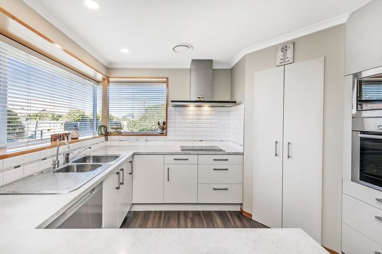 Photo of property in 6 Kintyre Drive, Broomfield, Christchurch, 8042