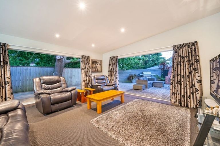 Photo of property in 9 Parkwood Grove, Trentham, Upper Hutt, 5018