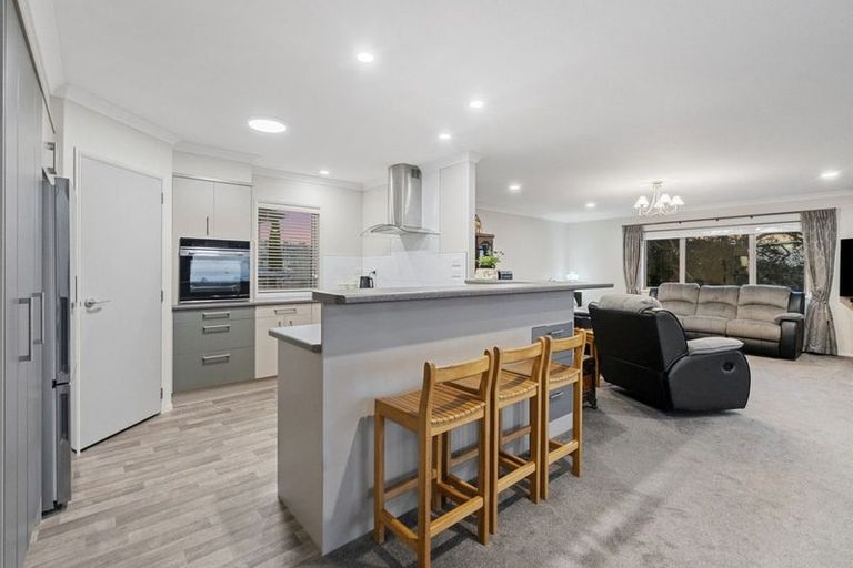Photo of property in 8 Utopia Park Heights, Welcome Bay, Tauranga, 3112