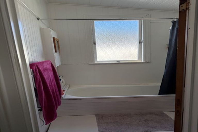 Photo of property in 57 Wellington Road, Kilbirnie, Wellington, 6022