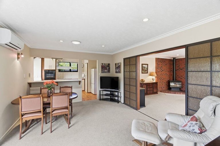 Photo of property in 12 Swithland Place, Avonhead, Christchurch, 8042