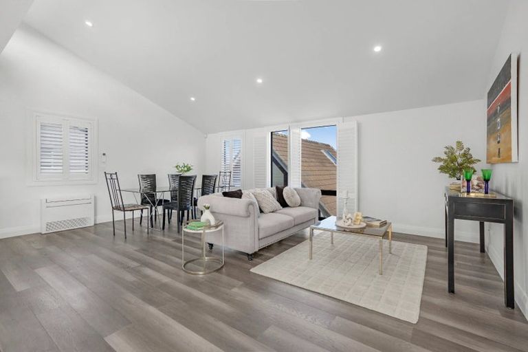 Photo of property in 1a Richmond Street, Petone, Lower Hutt, 5012
