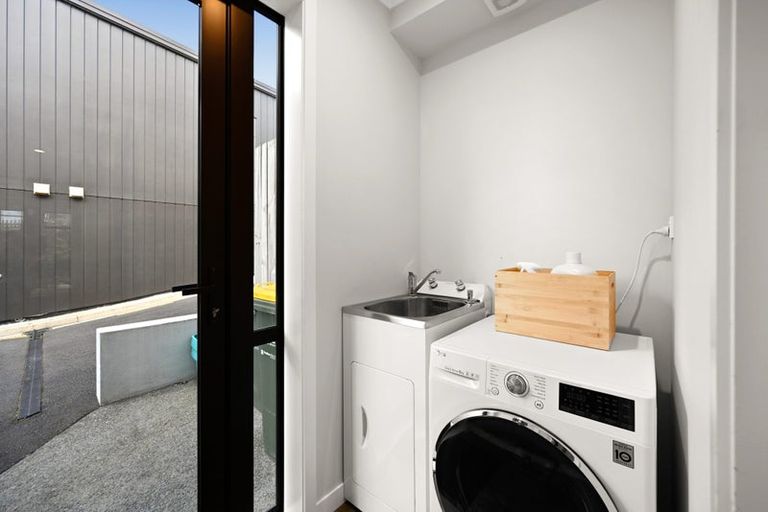 Photo of property in 25u2 Thackeray Street, Hamilton Lake, Hamilton, 3204