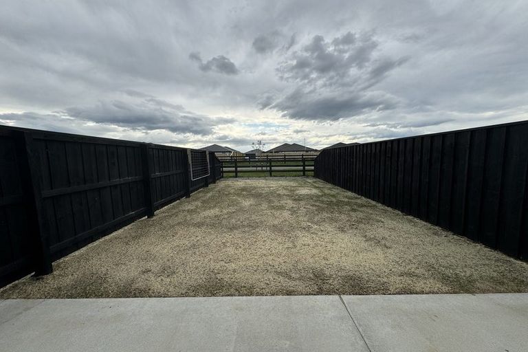 Photo of property in 9 Mccahon Lane, Rolleston, 7615