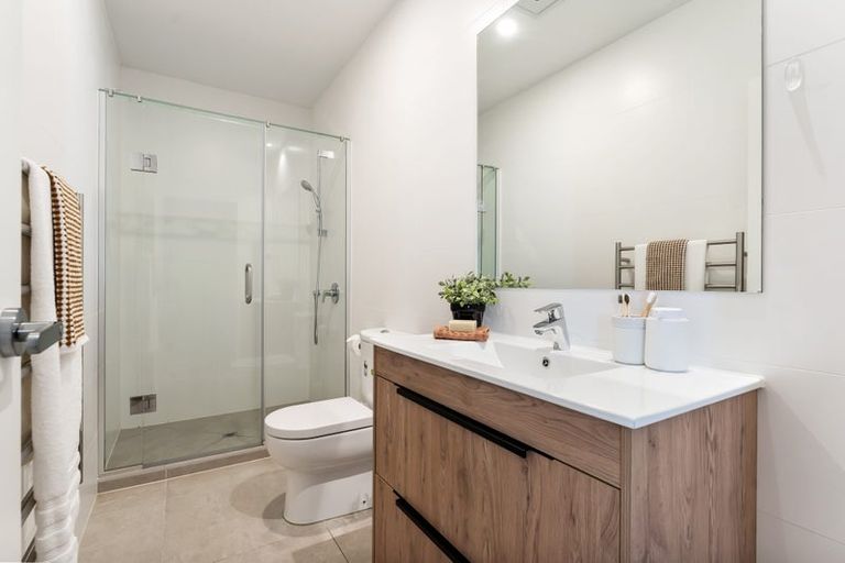 Photo of property in 31 Ascension Crescent, Orewa, 0931