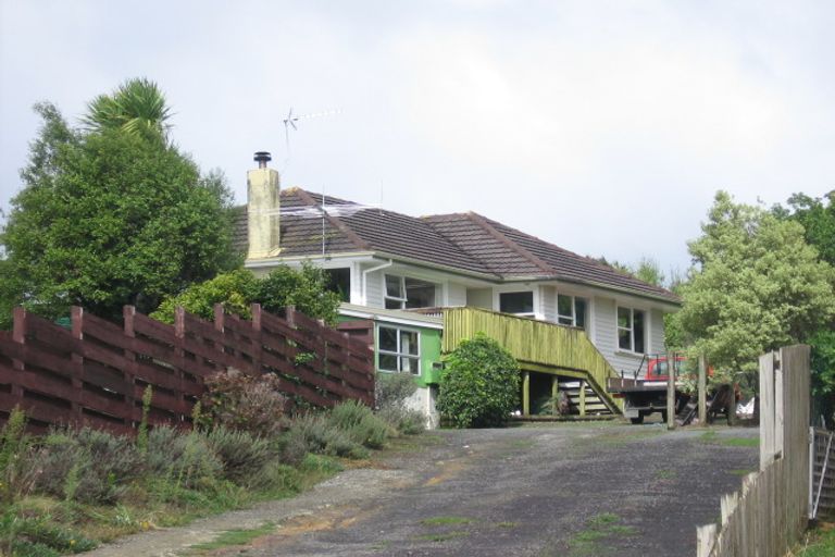 Photo of property in 12 Dolbear Street, Titirangi, Auckland, 0604