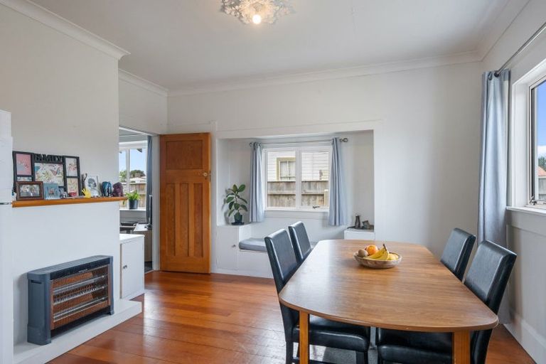 Photo of property in 21 Victoria Street, Foxton, 4814