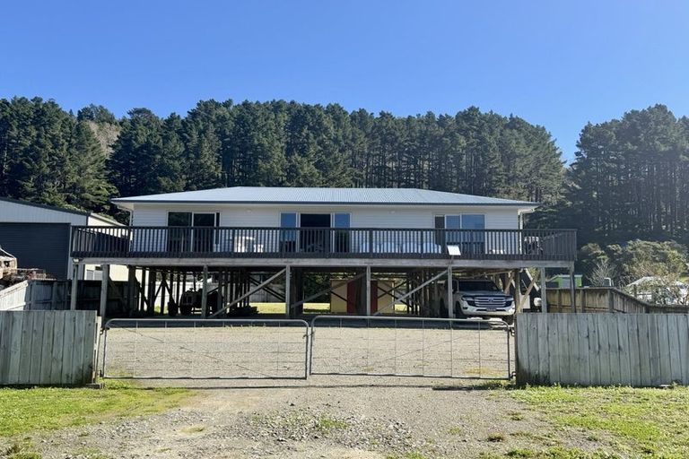 Photo of property in 126 Onepoto Road, Hicks Bay, Tikitiki, 4087
