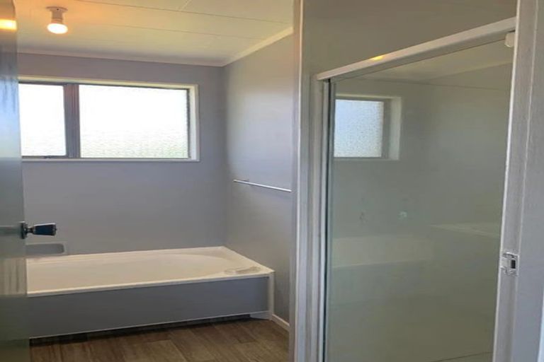 Photo of property in 8 Denmark Terrace, Midhirst, Stratford, 4394