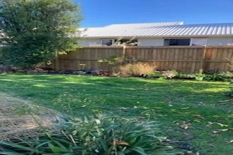 Photo of property in 11/28 Taramea Place, Addington, Christchurch, 8024