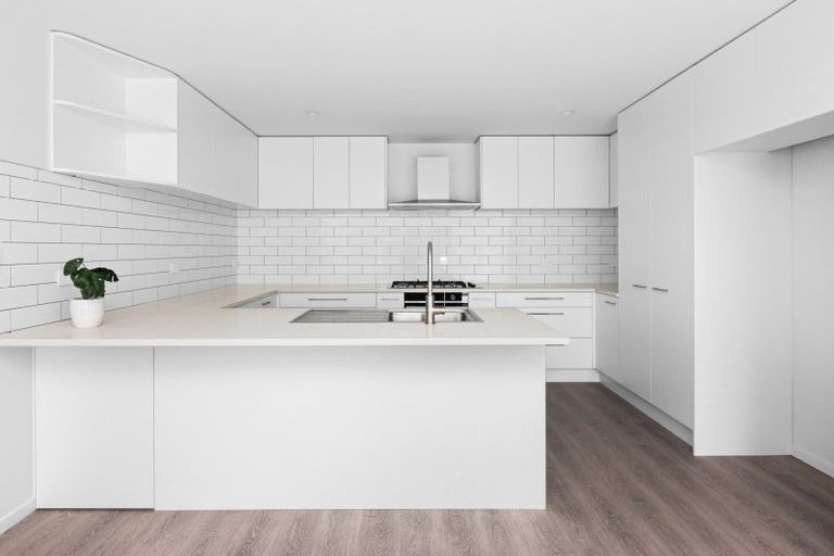 Photo of property in 43b Meeanee Road, Taradale, Napier, 4112