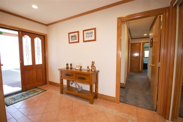 Photo of property in 16 Rhodes Fall, Rangatira Park, Taupo, 3330