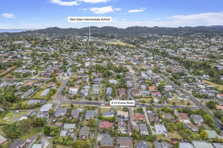Photo of property in 2/12 Evans Road, Glen Eden, Auckland, 0602