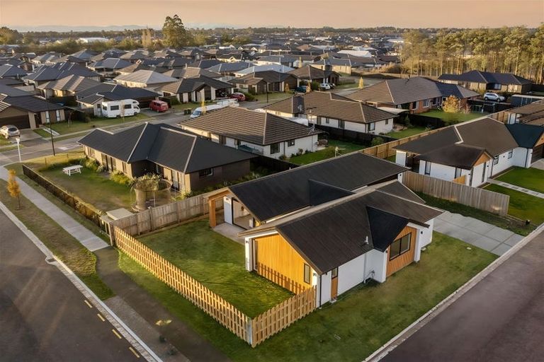 Photo of property in 1 Lolite Lane, Rolleston, 7615