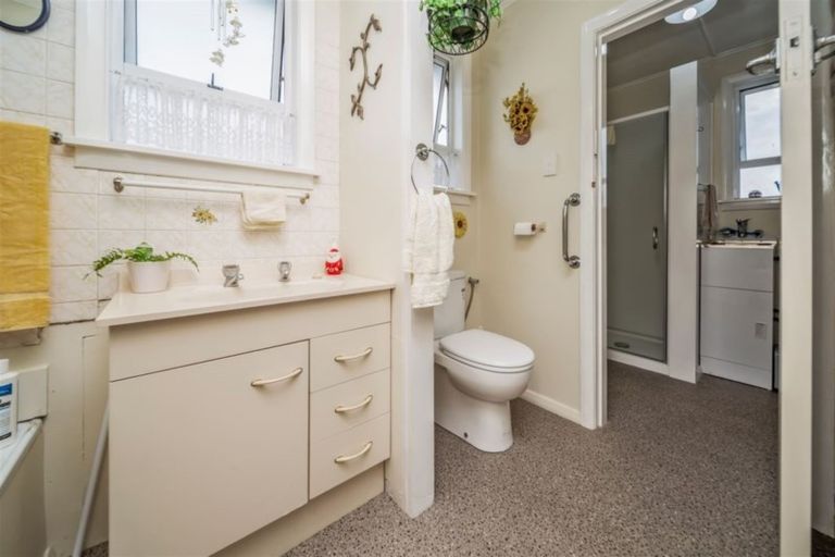 Photo of property in 22 Mcguire Street, Hawera, 4610