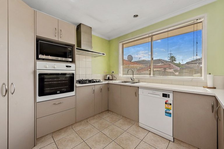 Photo of property in 3 Nobleman Place, Hamilton East, Hamilton, 3216