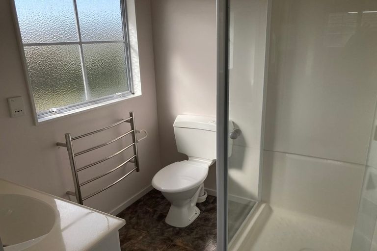 Photo of property in 143 Westchester Drive, Churton Park, Wellington, 6037