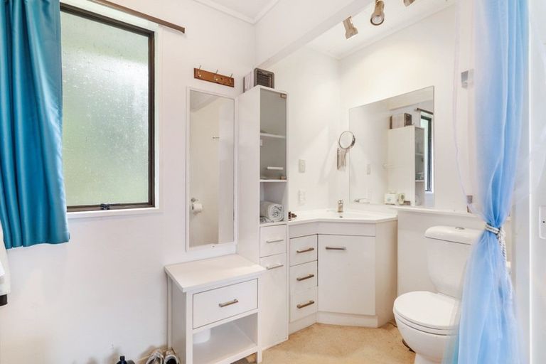 Photo of property in 104 Patiki Place, Whangamata, 3620