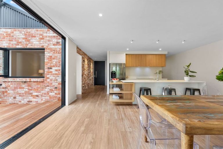 Photo of property in 3 Saint Martins Road, Saint Martins, Christchurch, 8022