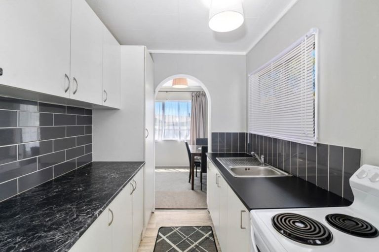 Photo of property in 14a Pohutukawa Drive, Owhata, Rotorua, 3010