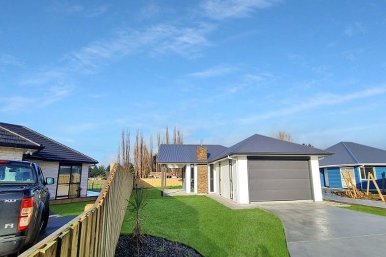 Photo of property in 30 Oldfield Lane, Marton, 4710