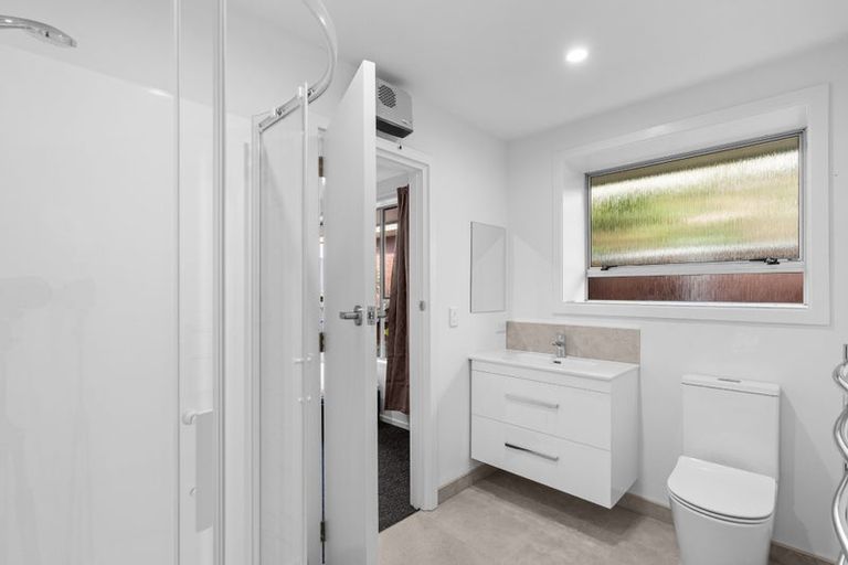 Photo of property in 33b Waimairi Road, Upper Riccarton, Christchurch, 8041