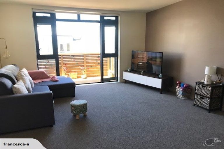 Photo of property in Pirie Street Townhouses, 11/35u Pirie Street, Mount Victoria, Wellington, 6011