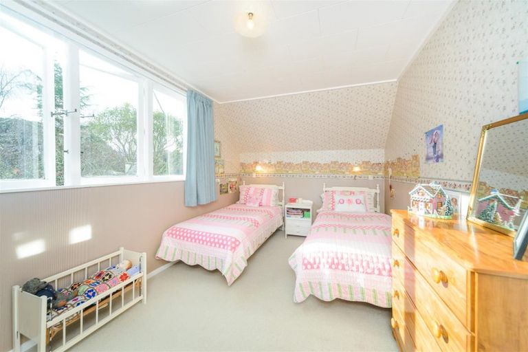 Photo of property in 35 Wanganui Road, Marton, 4710