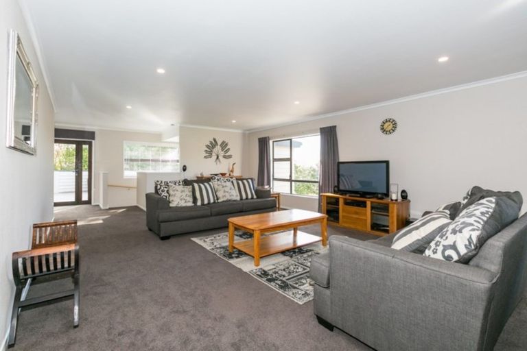 Photo of property in 82 Mchardy Street, Havelock North, 4130