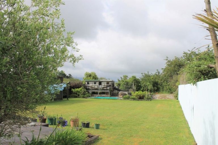 Photo of property in 14 Coates Street, Westport, 7825