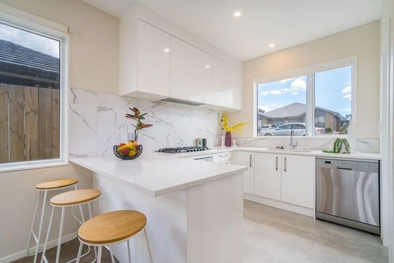 Photo of property in 13 Huamanu Street, Pukekohe, 2120