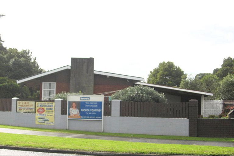 Photo of property in 220 Ti Rakau Drive, Pakuranga Heights, Auckland, 2010