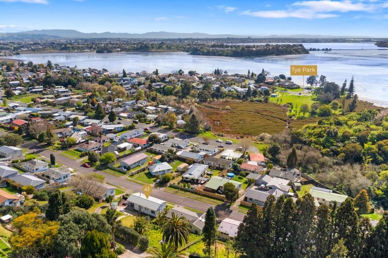 Photo of property in 41 Dingadee Street, Welcome Bay, Tauranga, 3112