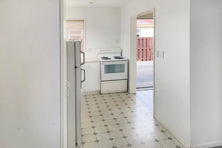 Photo of property in 4/60 Somerset Crescent, Spreydon, Christchurch, 8024