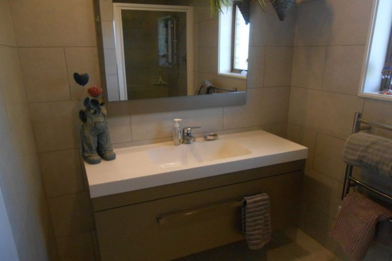Photo of property in 24 Hillcrest Street, Tirau, 3410