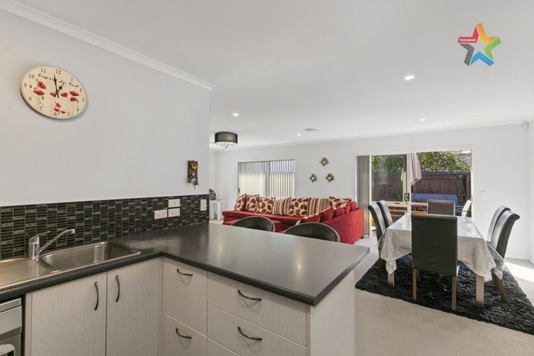 Photo of property in 8 Sun Valley Way, Wainuiomata, Lower Hutt, 5014