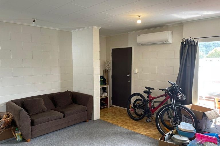 Photo of property in 43 Merton Street, Trentham, Upper Hutt, 5018