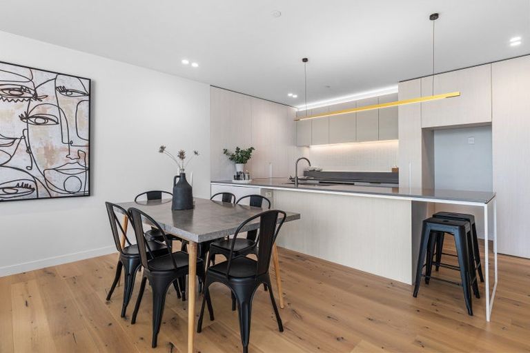 Photo of property in 302/359 Cameron Road, Tauranga, 3110