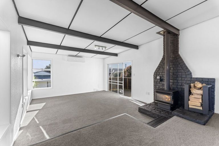 Photo of property in 19 Konini Street, Inglewood, 4330
